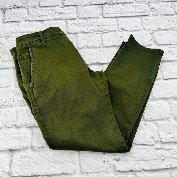 Dockers Men's Chino Pants 30X30 Olive Green Alpha Khaki Skinny Supreme Flex - Picture 1 of 12